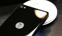 锤子手机最新爆料,颠覆性设计即将亮相，性能与颜值双升级！”